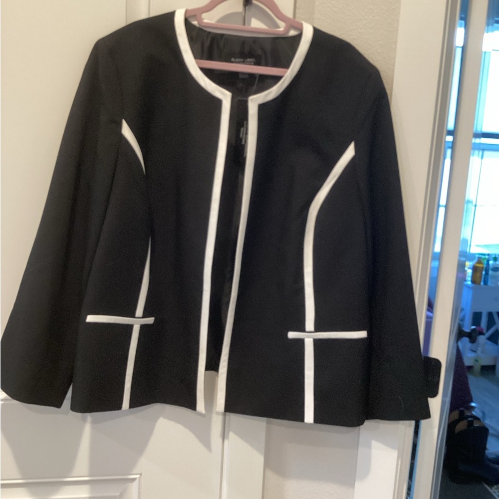 Black and White Open Front Blazer